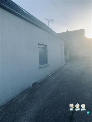 maison à la location -   95100  ARGENTEUIL, surface 30 m2 location maison - UBI474629060